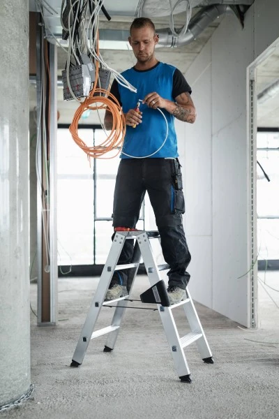 Günzburger Aluminium-Stufen-Stehleiter Beidseitig Begehbar 2 X 10 Stufen, 40220 1 Günzburger Aluminium-Stufen-Stehleiter Beidseitig Begehbar 2 X 10 Stufen, 40220