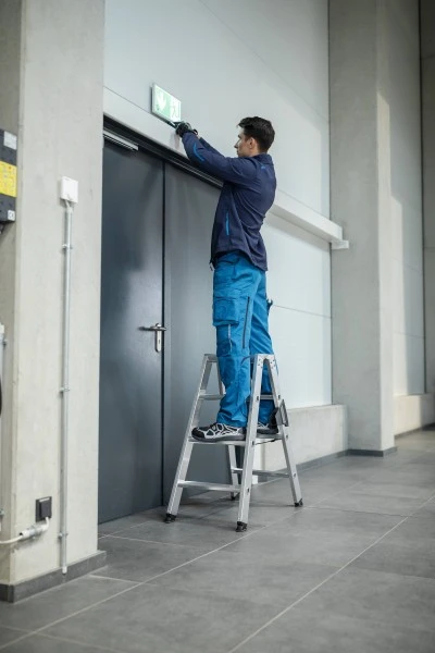 Günzburger Aluminium-Stufen-Stehleiter Beidseitig Begehbar 2 X 10 Stufen, 40220 2 Günzburger Aluminium-Stufen-Stehleiter Beidseitig Begehbar 2 X 10 Stufen, 40220 – Bild 2