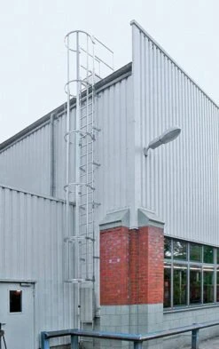 Günzburger Mehrzügige Steigleitern Mit Rückenschutz Aluminium Blank, 510130